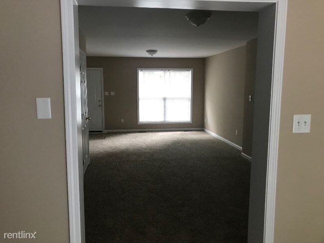 Building Photo - 3 br, 2.5 bath Townhome - 8519 kangaroo court