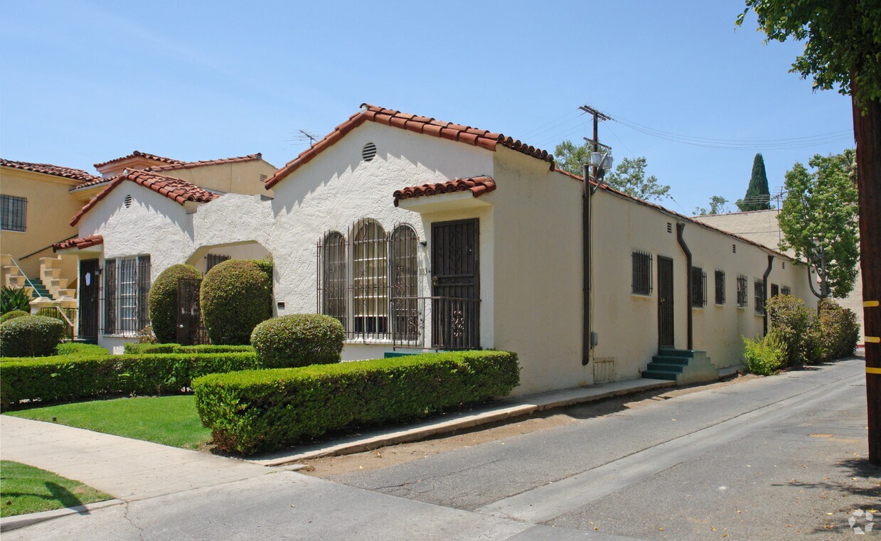 327 N Lapeer Dr, Beverly Hills, CA 90211 327 N Lapeer Dr Beverly