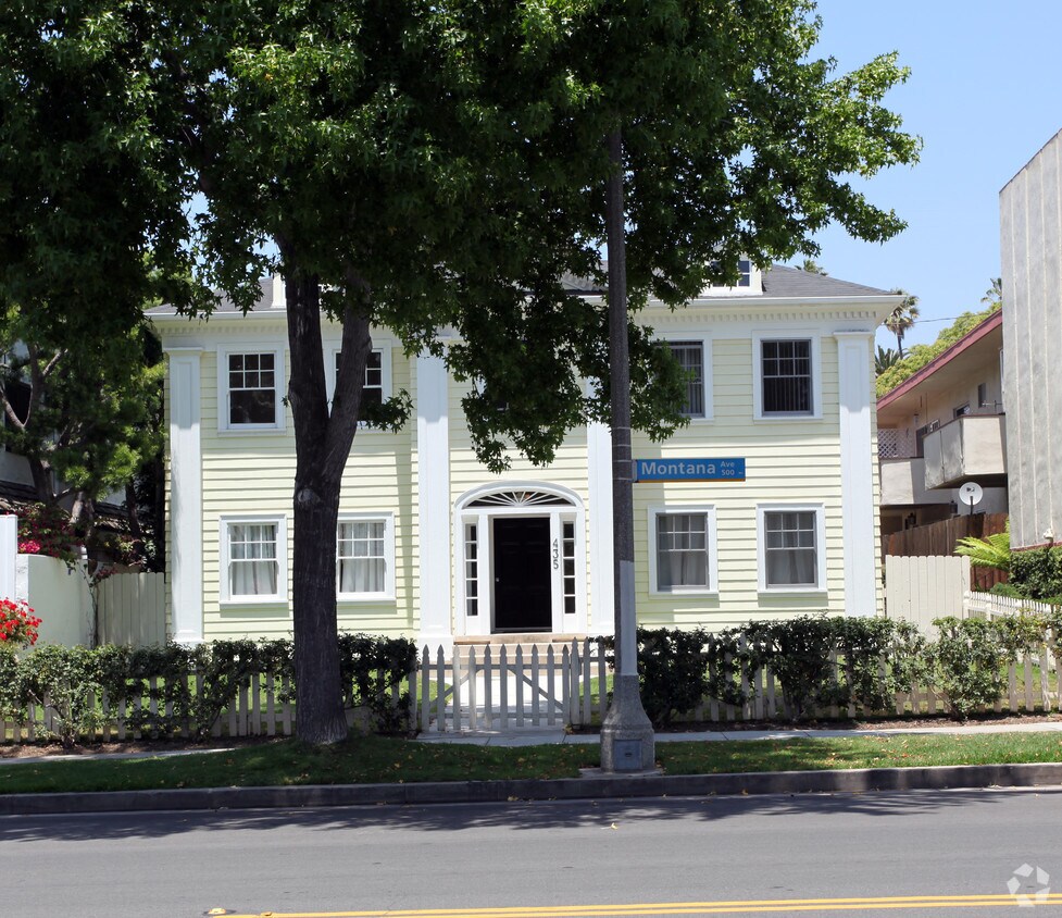Primary Photo - 435 Montana Ave