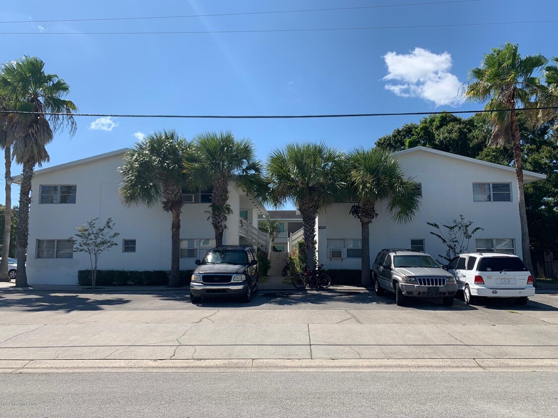 Foto principal - 1628 Mitchell St