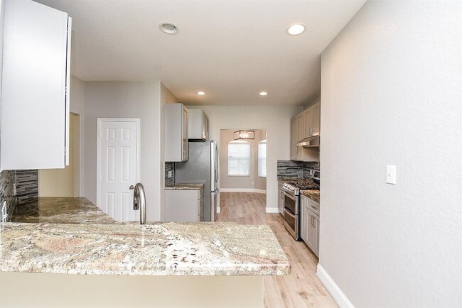 Building Photo - 14843 Scenic Sky Way