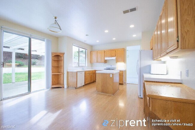 Building Photo - 4 br, 3 bath House - 28216 Tierra Vista Ro...