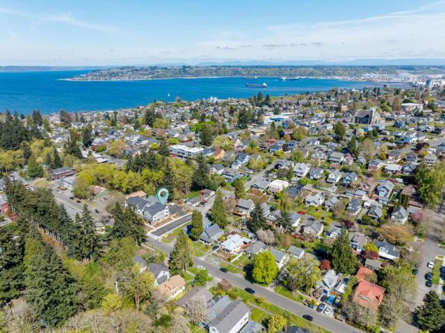 Building Photo - 3 bedroom in Tacoma WA 98406