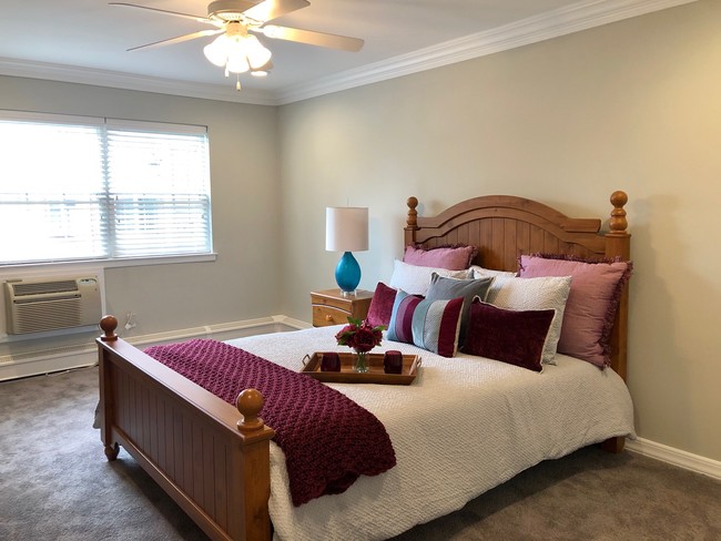 Building Photo - Fairfield Village at Levittown