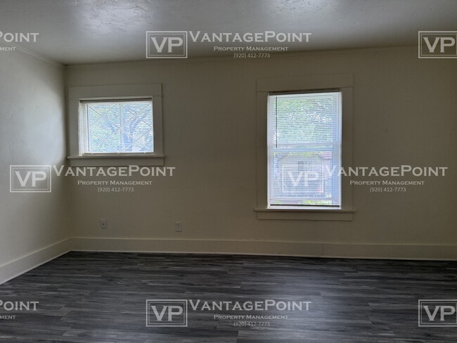 Building Photo - 155 N Maple Ave