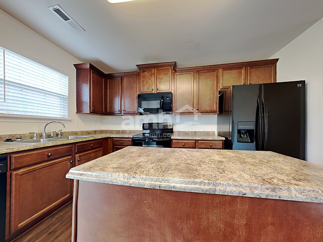 Foto del edificio - 4306 Waldridge Rd