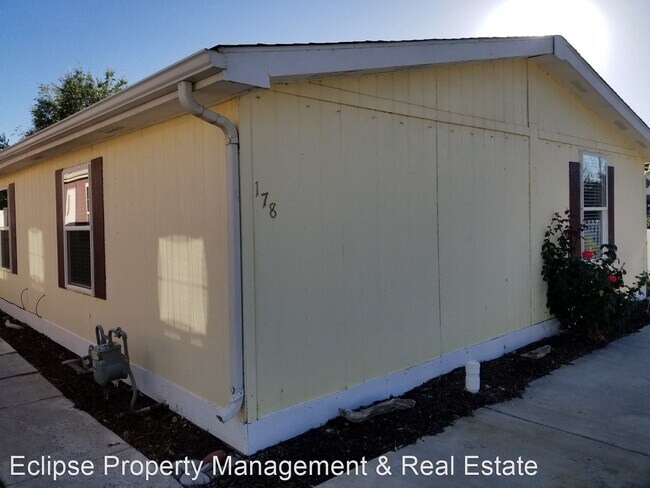 Building Photo - 3 br, 2 bath House - 178 Hollyberry Way