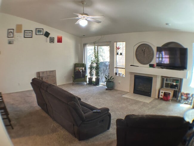 Building Photo - Great single level home in Ponderosa Trails
