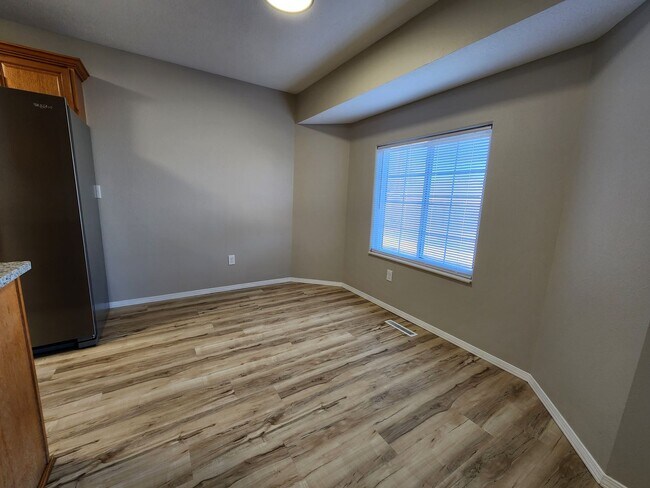 Foto del edificio - Spacious 2-Bedroom, 2-Bathroom Home AVAILABLE NOW!!