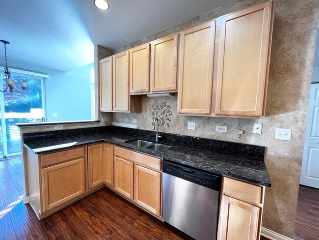 Building Photo - 2936 Kentshire Cir