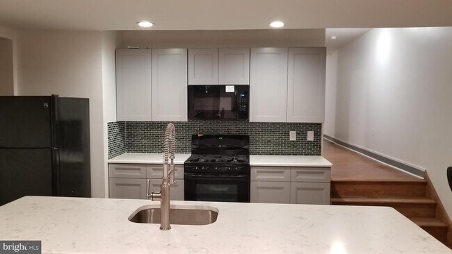 Building Photo - 3800 Haverford Ave