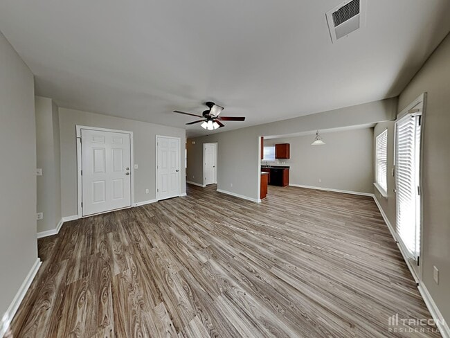 Building Photo - 124 Iron Horse Rd