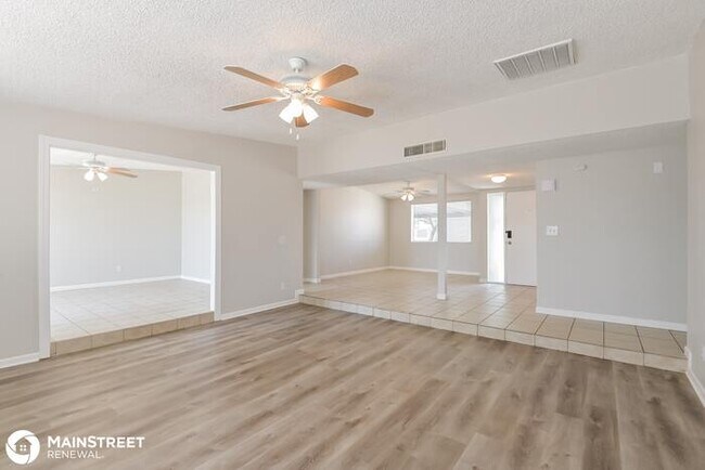 Building Photo - 9318 E 33rd Street, Tucson, AZ 85710