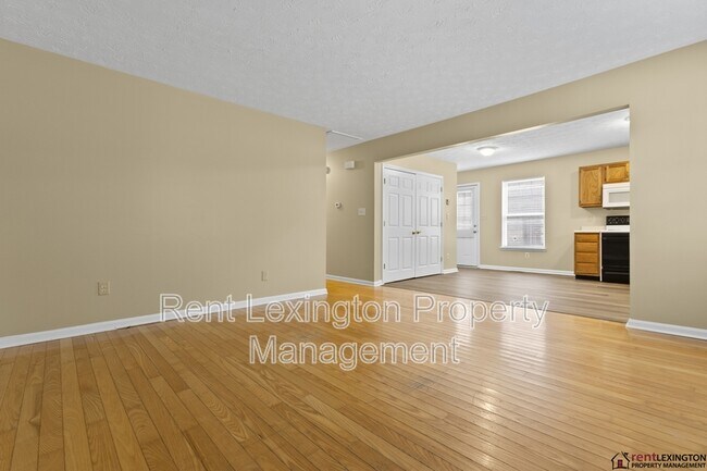Foto del edificio - 531 Bell Pl Dr