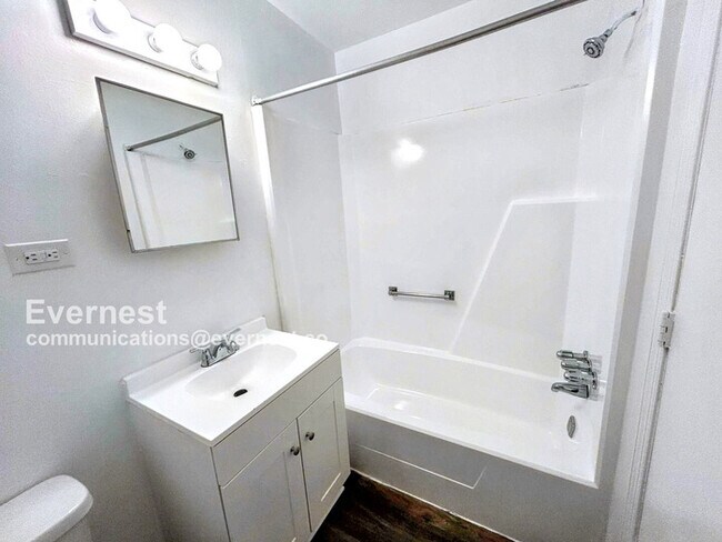 Foto del edificio - 5003 Alan Dr