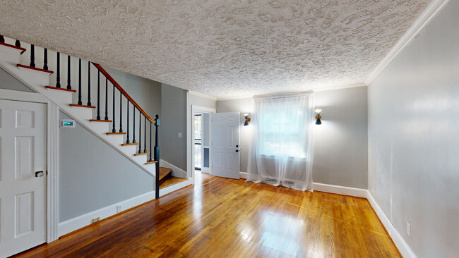 Living room - 1004 Belmont Ave