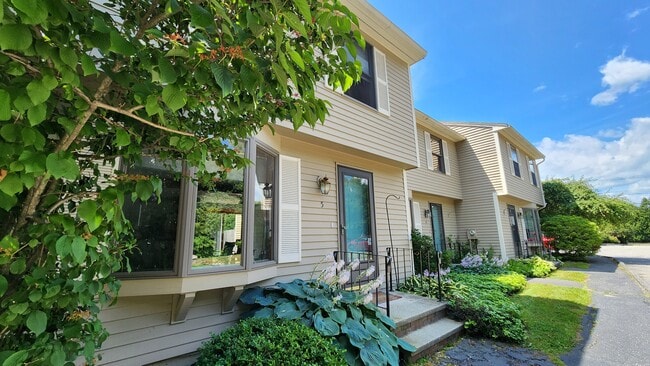 Photo - 237 Allen Ave Townhome