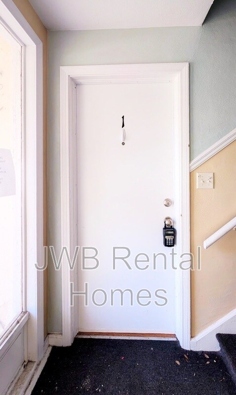 Foto del edificio - 3126 Belden St