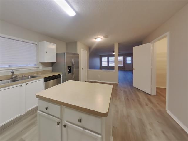 Foto del edificio - 2422 Meadowgate Ln