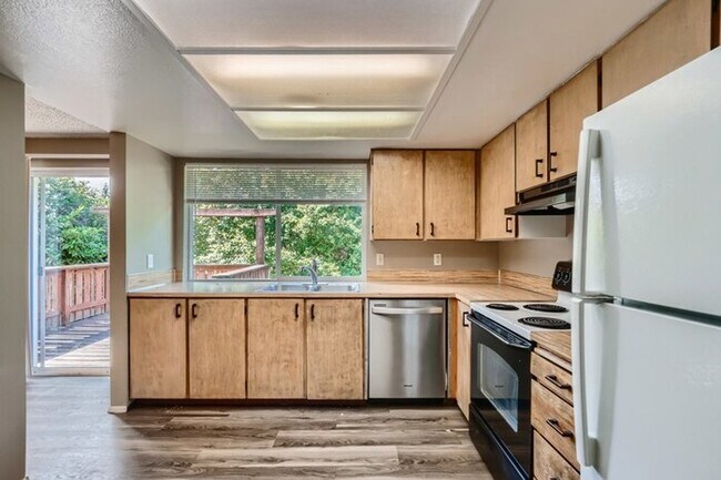 Building Photo - 2205 S 283Rd Street S, Federal Way, WA, 98003