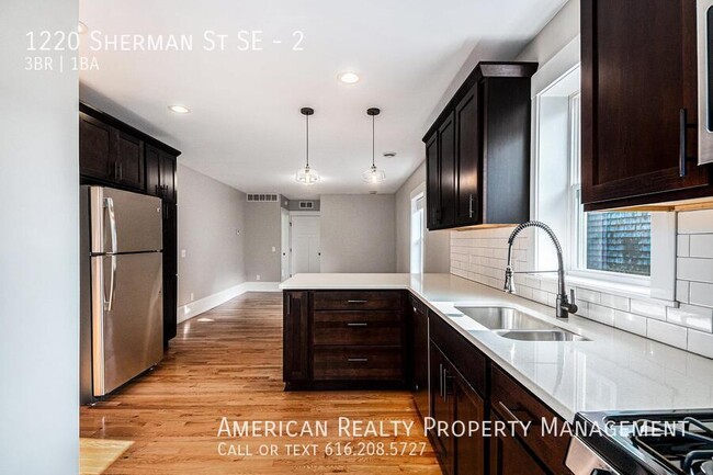 Foto del edificio - 1220 Sherman St SE