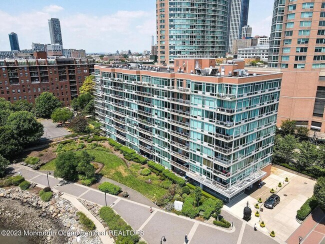 Foto del edificio - 25 Hudson St