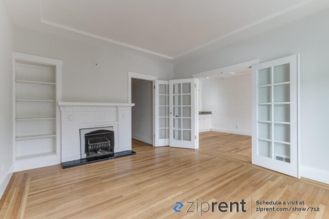 Building Photo - 615 8th Ave