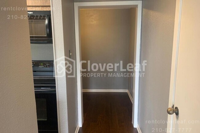 Foto del edificio - 7701 Wurzbach Rd. #303