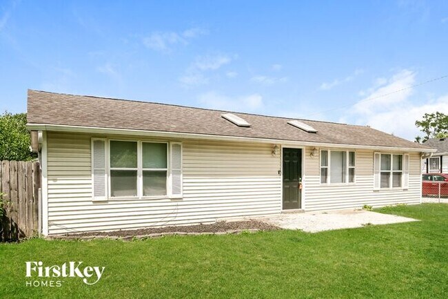Building Photo - 3312 S Parker Ave