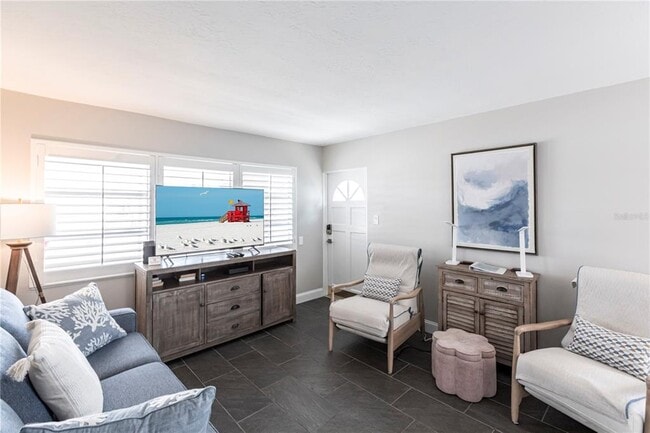 Building Photo - 6020 Midnight Pass Rd