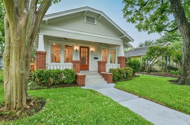 Building Photo - 4022 Oakridge St