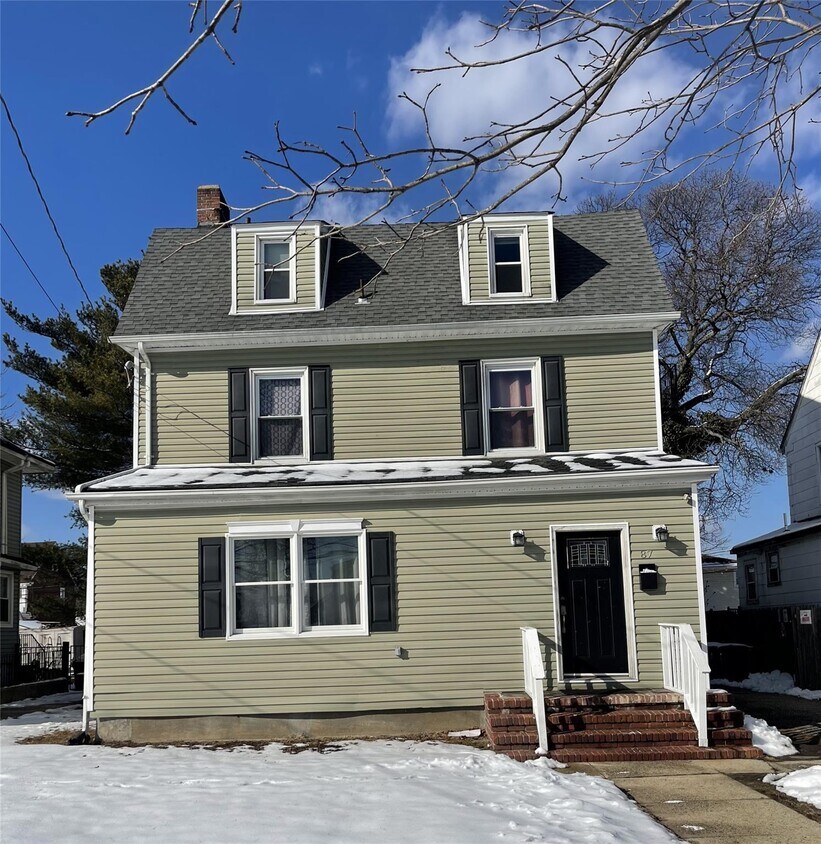 Foto principal - 87 Cruikshank Ave