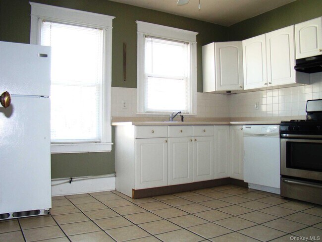 Foto del edificio - 2 Worrall Ave