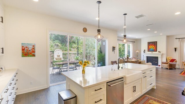 Foto del edificio - 4844 Nelson Ct