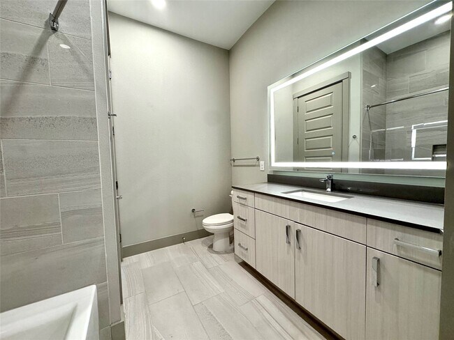 Foto del edificio - 401 W 25th St