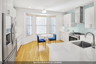 Building Photo - 453 Albany Ct