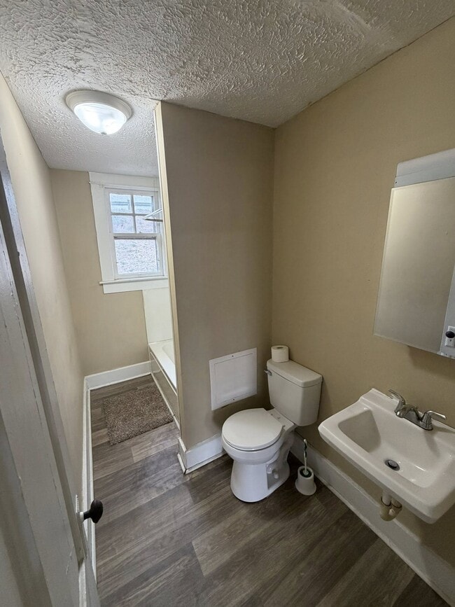 Building Photo - 715 Elberon Ave