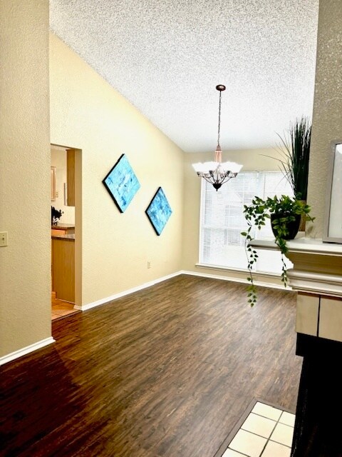 Foto del edificio - 1522 Summers Dr