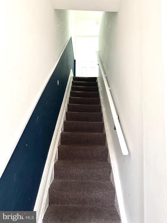 Building Photo - 1813 W Thompson St