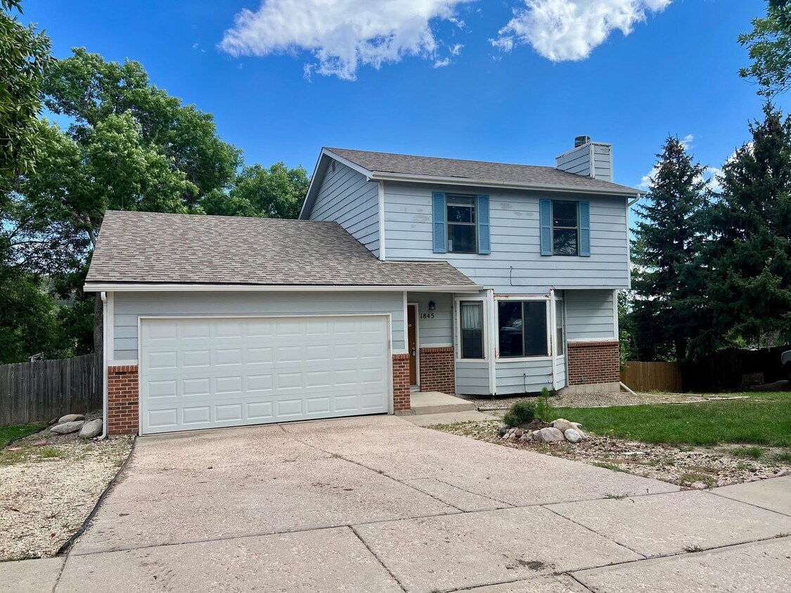 Wonderful 3 bedroom home close to Palmer P... - Wonderful 3 bedroom home close to Palmer P...