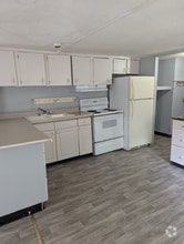 Building Photo - 10150 Sasser Ln