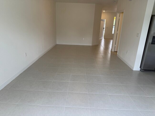 Foto del edificio - 18406 SW 2nd St