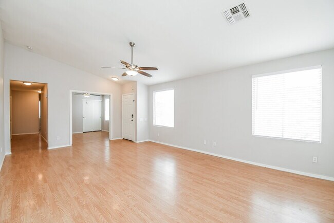 Foto del edificio - 2253 W 20th Ave