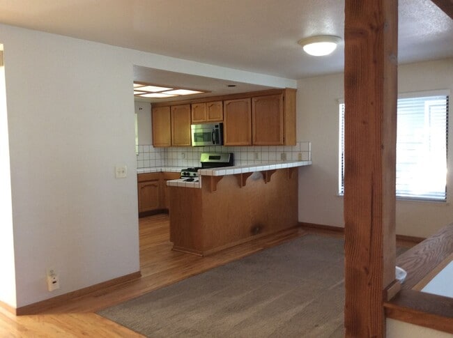 Building Photo - Two Story Aptos Home