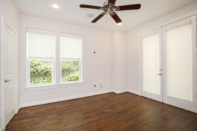 Foto del edificio - 2212 Stuart St