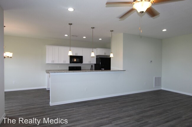 Building Photo - 2 br, 2 bath House - 8239 Cozumel Lane
