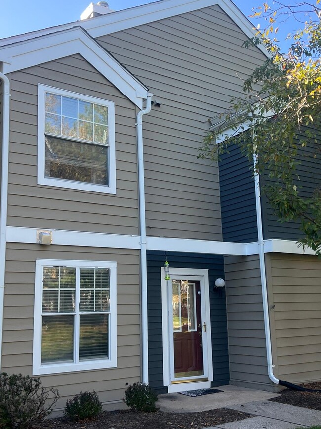 Building Photo - 131 Bonney Ct