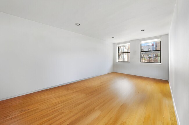 Foto del edificio - 507 E 12th St
