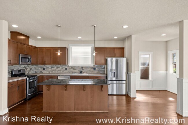 Foto del edificio - 4 br, 2.5 bath House - 14691 NW Orchid Street