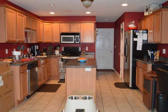 Building Photo - 2213 Faulkner Ct